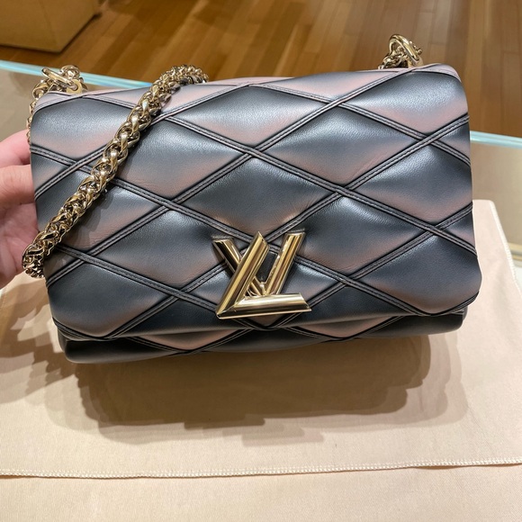 Louis Vuitton Go-14 Quilted Black and Pink Crossbody Bag - Picture 9 of 10